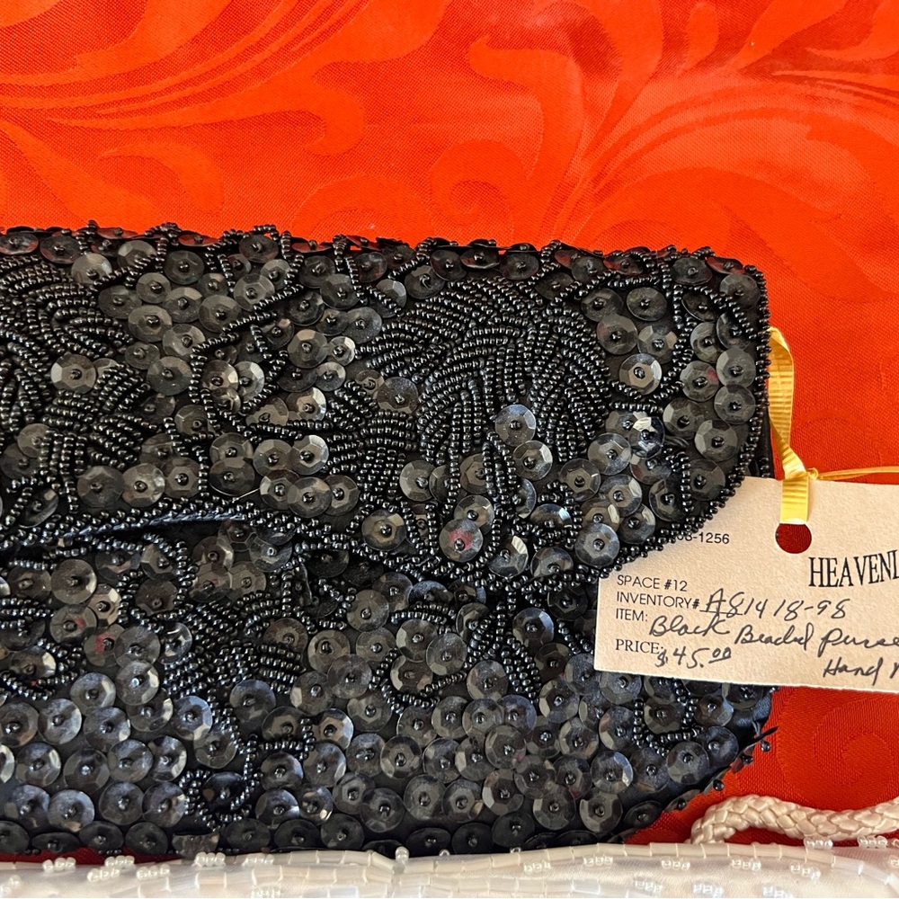 Vintage Elegant Black and White Beaded Clutch purses - Picture 4 of 9